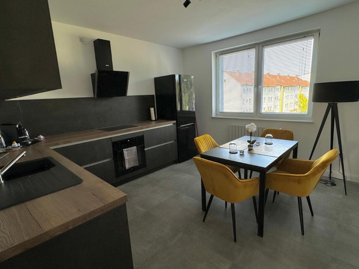 Moderne 2-Zimmer Wohnung Im Zentrum Von 沃尔夫 外观 照片